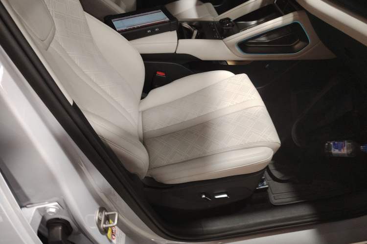 Used BYD Yuan UP 2024 401KM Beyond Edition
