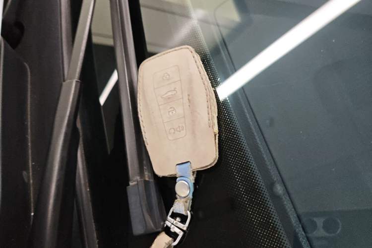 Used Geely Auto Monjaro L 2022 1.5T Leishen Hi·F Plug-in Hybrid Super Xun Vehicle Key