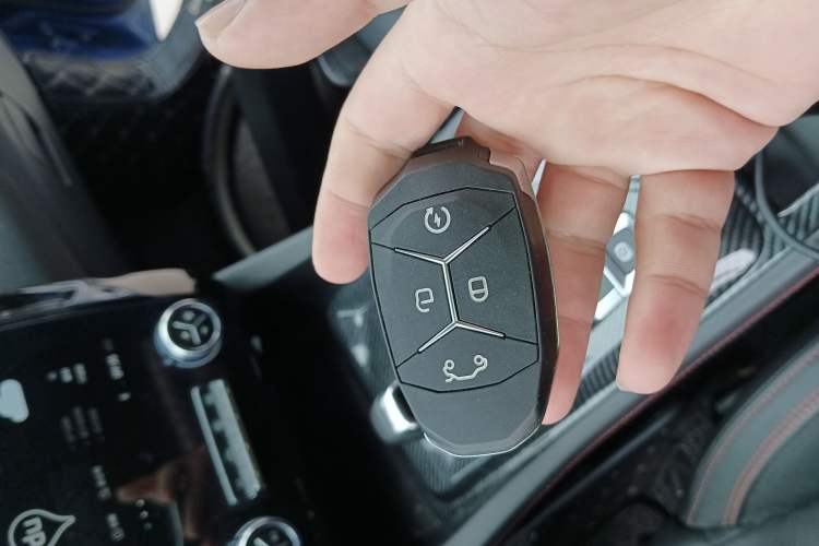 Used Lynk & Co 02 2018 2.0T DCT 4x4 Sport Pro Edition China V Standard Vehicle Key