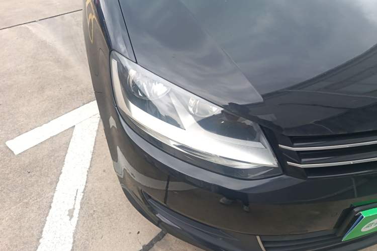 Used Volkswagen Sharan 2018 380TSI Comfort Edition 6-Seater Right Front Headlight