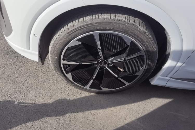 Used Audi Q4 e-tron 2022 50 e-tron quattro Creation Edition
