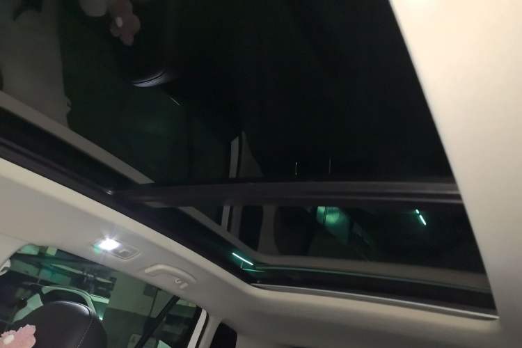 Used Volkswagen Golf Sportsvan 2018 230TSI Automatic Luxury Model
