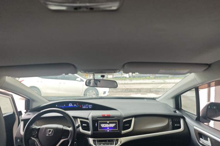 Used Honda Jade 2013 1.8L automatic Comfort version 5 seats