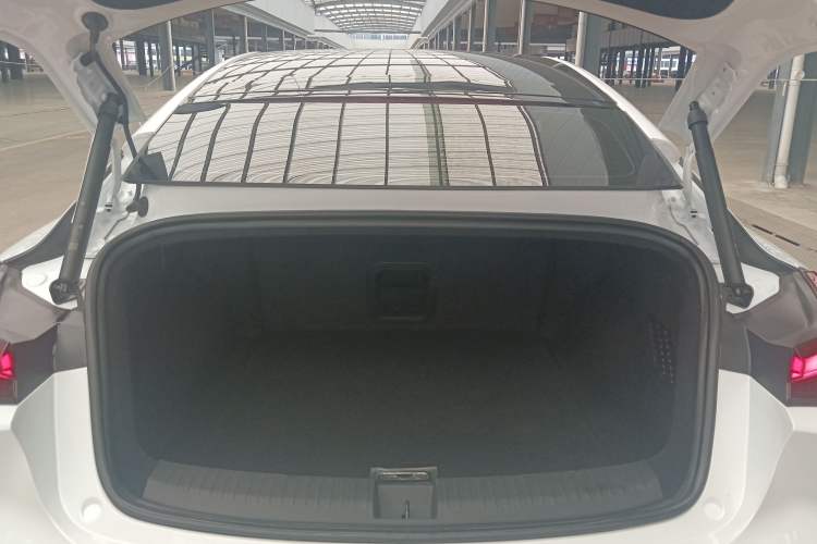 Used NETA S 2024 Range-Extended 1060 Lite Edition Trunk