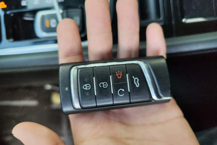 Used GAC Trumpchi GS8 2019 390T Two-Wheel Drive Luxury Smart Connectivity Version (7 Seats)
