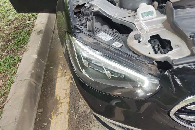 Used Mercedes-Benz E-Class New Energy 2022 Second Facelift E 350 e L Plug-in Hybrid Sedan Right Front Headlight