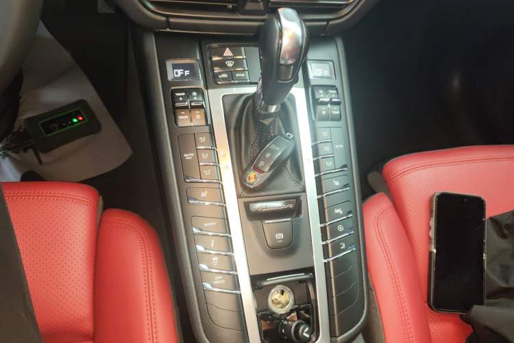 Used Porsche Macan 2018 Macan 2.0T Gear Lever