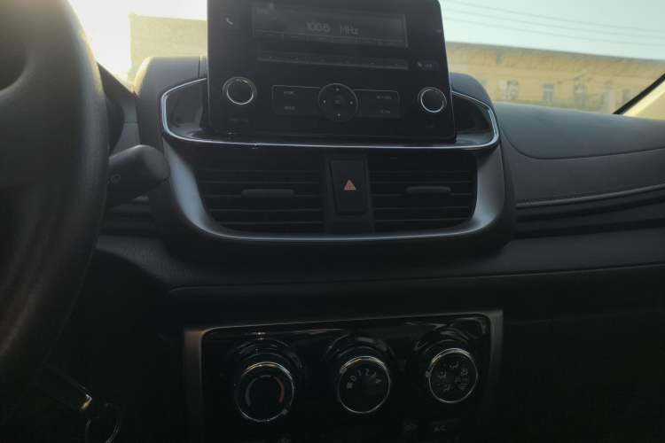 Used Toyota YARiS L Zhi Xuan 2022 1.5L CVT Leading PLUS Edition
