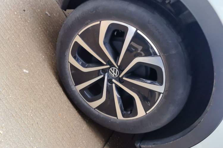 Used Volkswagen ID.4 X 2024 Pure & Smart Edition Exterior 5