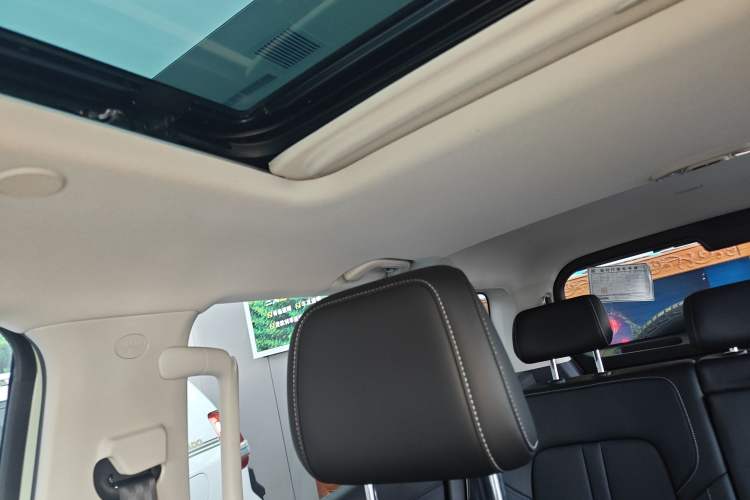 Used Tank 300 2023 City Edition 2.0T—Stylish as Ever