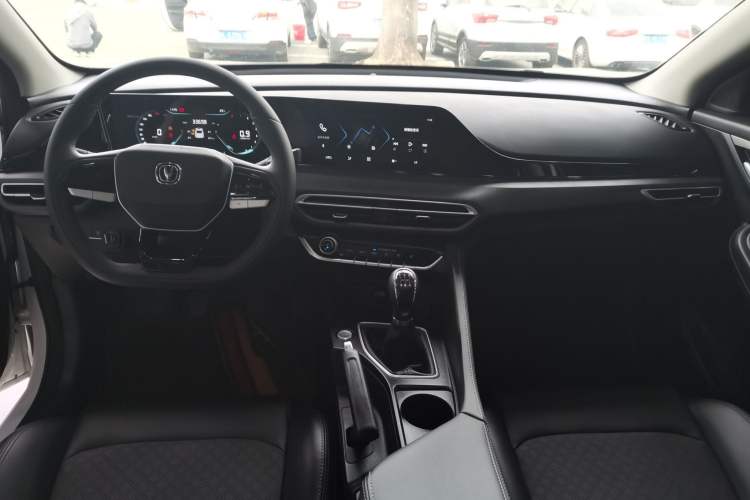 Used Changan Eado 2022 PLUS 1.6L GDI Manual Luxury Model