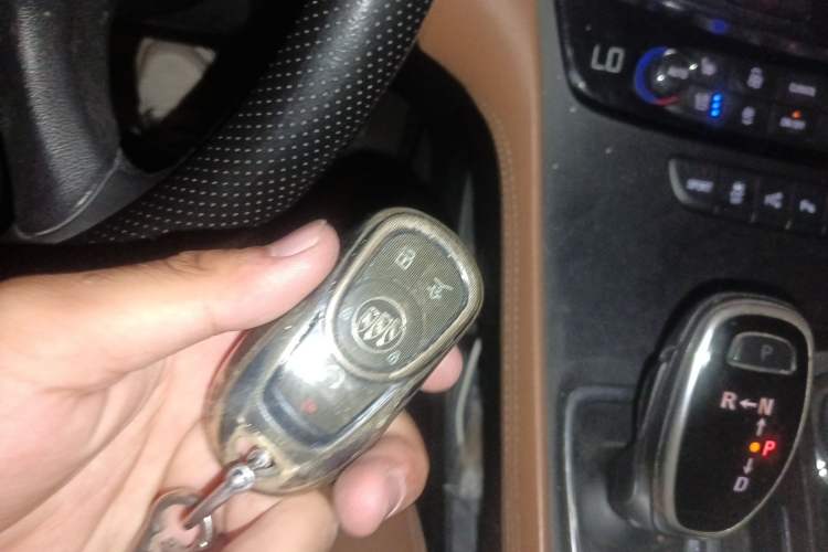 Used Buick LaCrosse 2016 20T Luxury Model Vehicle Key