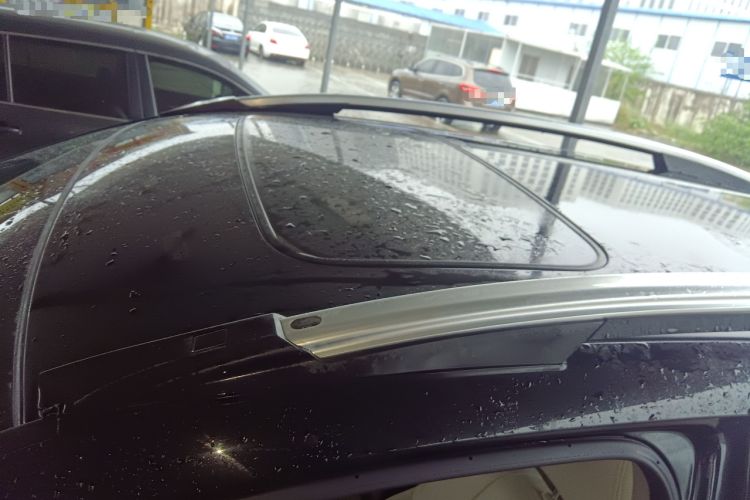 Used Honda CR-V 2016 2.0L two-wheel drive Urban Edition Roof