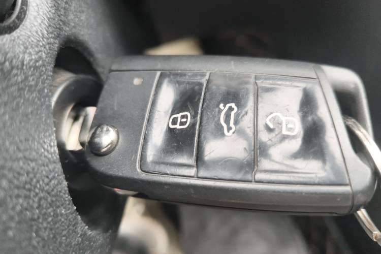 Used Volkswagen Lamando 2015 280TSI DSG Comfort Edition
