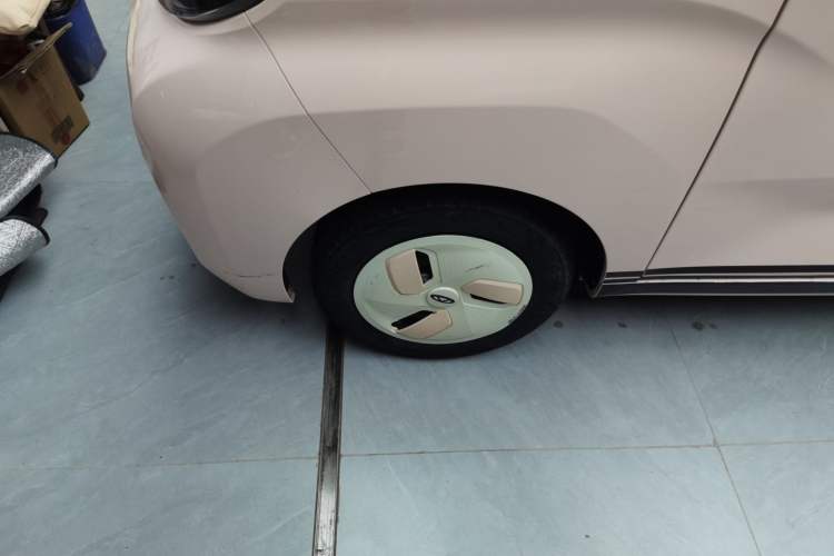 Used Chery QQ Ice Cream 2022 120km Conical Shape Lithium Iron Phosphate