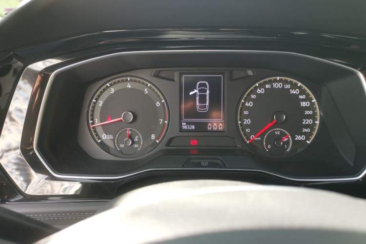 Used Volkswagen Sagitar 2019 280TSI DSG Comfort Version China VI Standard Odometer Close Up