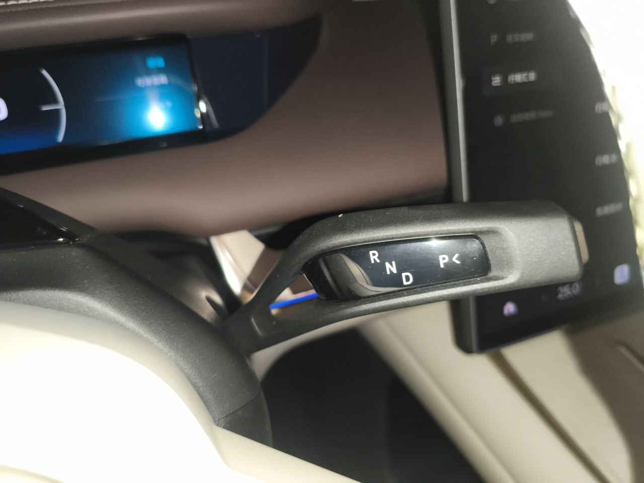 Xiaomi Auto SU7 2026 Model Standard Edition — снимка 14