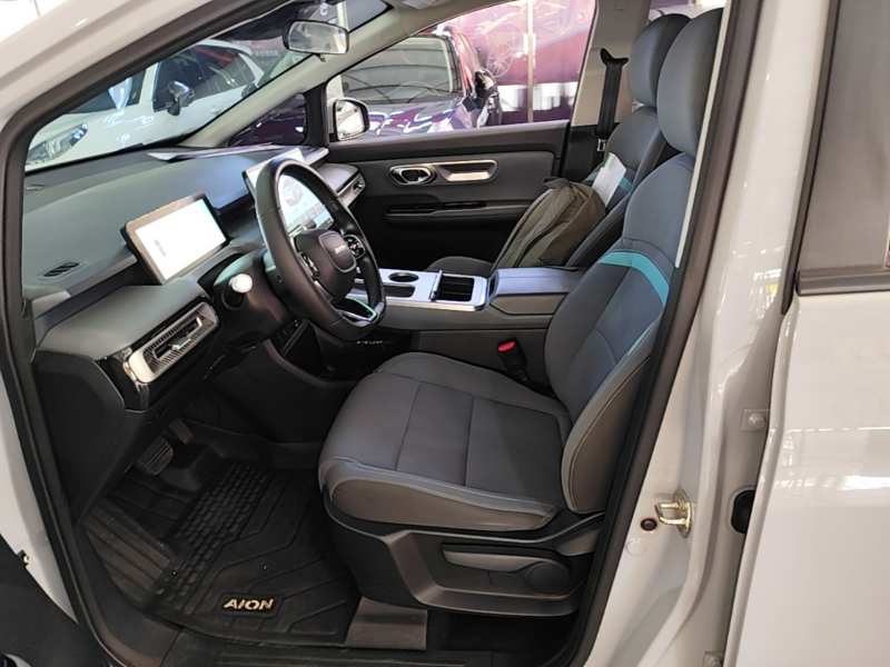 Used AION Y 2024 Younger — 14