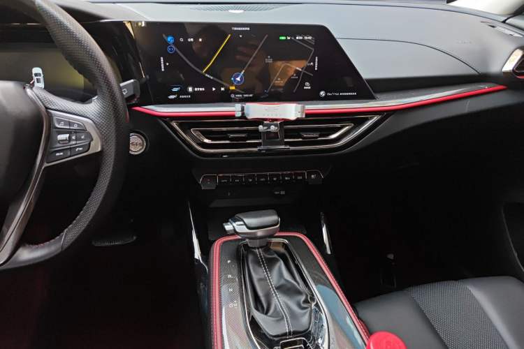 Used CHANGAN OSHAN X5 2021 1.5T DCT Flagship Edition Audio And AC Panel