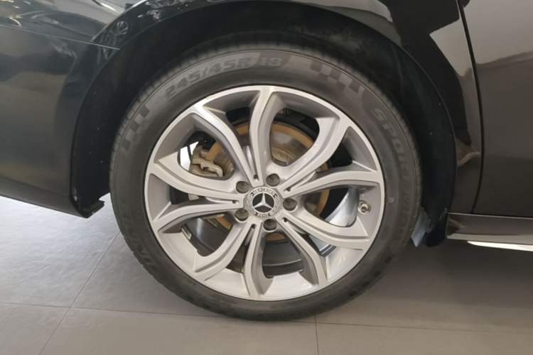 Used Mercedes-Benz E-Class 2021 Restyled E 300 L Sporty and Stylish Edition