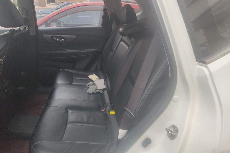 Used Nissan X-Trail 2014 2.0L CVT Comfort Edition 2WD Left Rear Seat