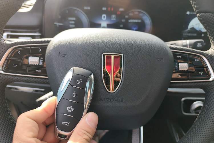 Used Hongqi HS5 2023 2.0T Four-Wheel Drive Flagship Pro Edition
