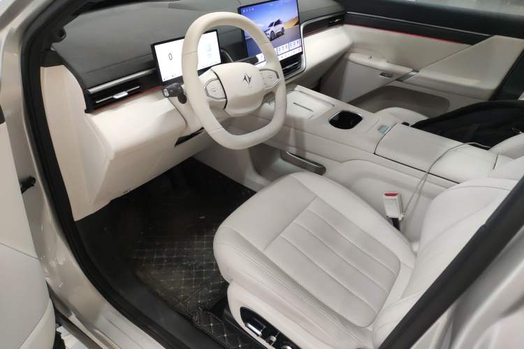 Used Dongfeng eπ eπ008 2026 Model Six-Seat Range-Extended Family Edition
