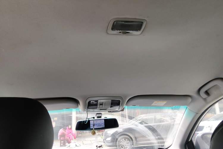 Used Luxgen U6 SUV 2015 1.8T Enhanced Charm Edition
