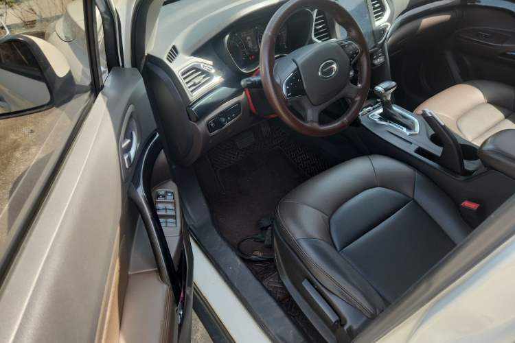 Used GAC Trumpchi GS4 2017 200T G-DCT Two-Wheel Drive Elite Edition
