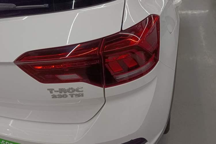 Used Volkswagen T-ROC 2018 230TSI DSG Two-Wheel Drive Advanced Version China V Standard