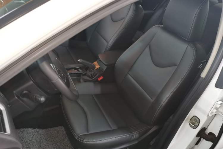 Used Citroen C4L 2015 1.2T Automatic Luxury Edition
