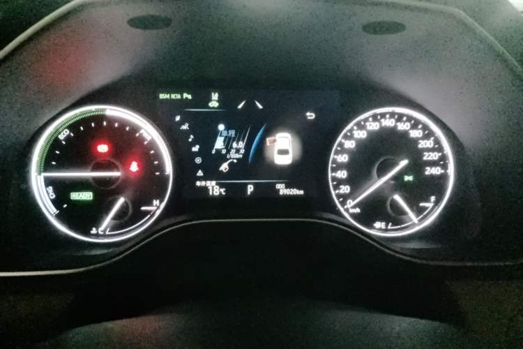 Used Toyota Avalon 2019 Dual-Engine 2.5L XLE Prestige Version China VI Standard Instrument Cluster