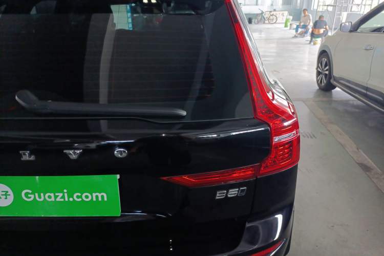 Used Volvo XC60 2024 B5 4x4 Smart Luxury Edition