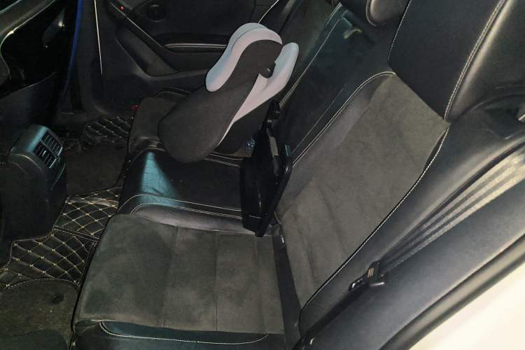 Used Volkswagen Golf 2011 2.0 TSI R