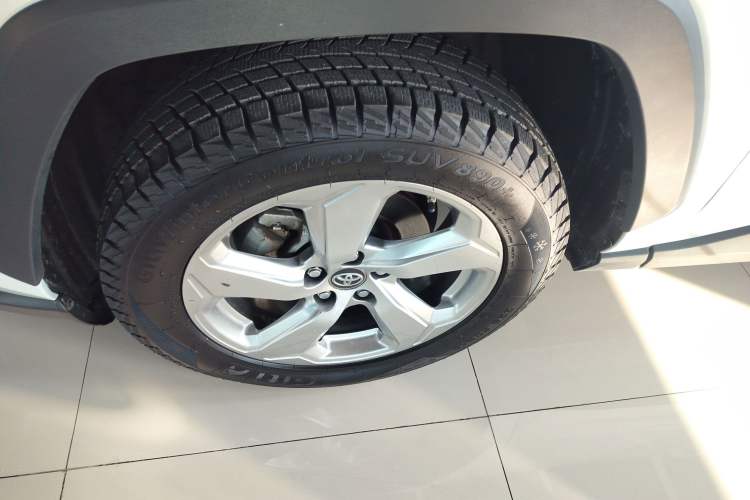 Used Toyota RAV4 2020 2.0L CVT Two-Wheel Drive Fashion PLUS Edition
