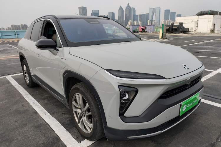 Used Nio ES6 2022 75 kWh Sport Edition Front Right 45 Deg