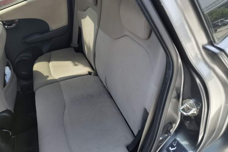 Used Honda Fit 2008 1.5L automatic luxury edition
