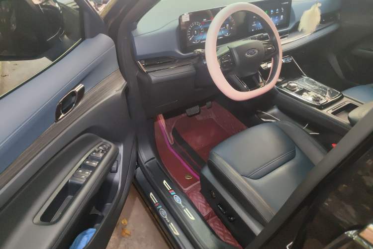 Used Ford Equator Sport 2023 EcoBoost 170 Premier Edition
