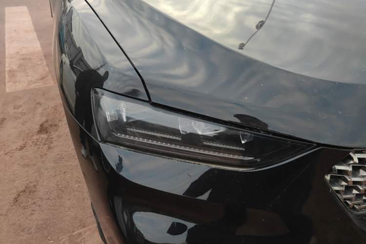 Used Wey VV7 2020 2.0T Flagship Edition Right Front Headlight