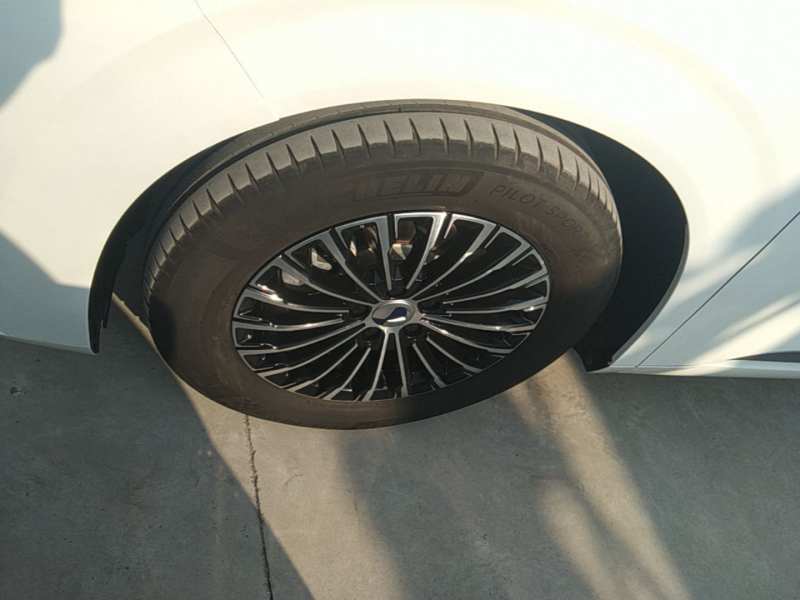 Used Denza D9 2022 DM-i 970 Four-Wheel Drive Prestige Model — 22