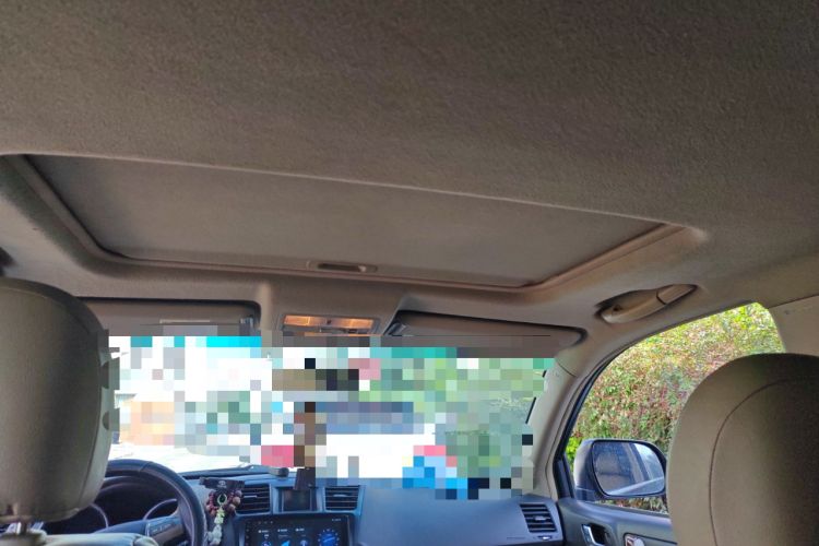 Used Toyota Highlander 2011 2.7L Two-Wheel Drive 7-Seater Luxury Edition
