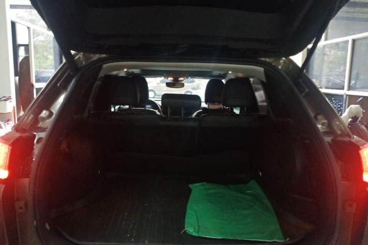 Used Jeep Cherokee 2019 2.0T All-Wheel Drive Versatile Edition China V Trunk