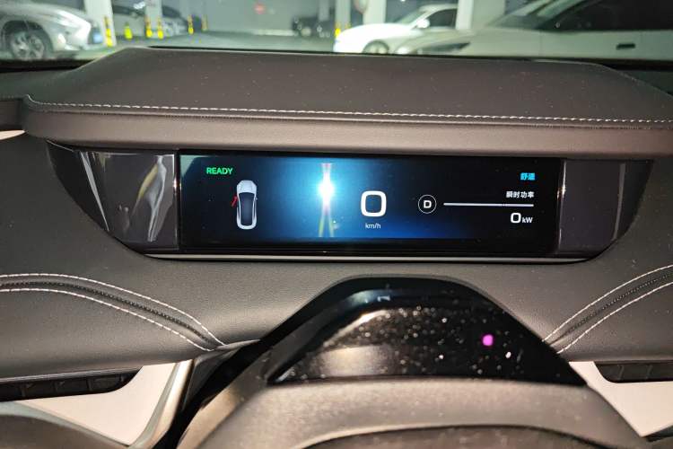 Used Xiaomi Auto SU7 2024 Four-Wheel Drive Ultra-Long Range Advanced Intelligent Driving Max Edition
