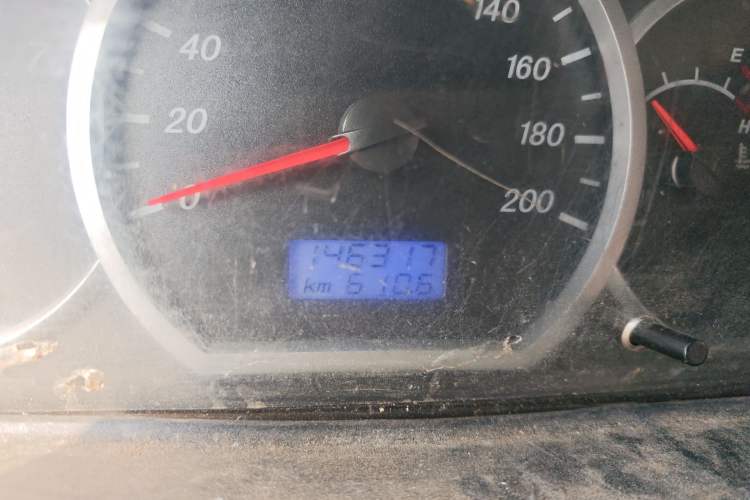 Used Wuling Hongguang 2014 1.2L Standard Model China IV Odometer Close Up