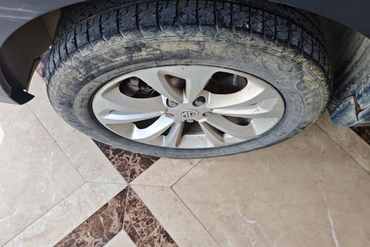 Used MG GS 2015 1.5TGI TST Elite Edition Left Front Wheel Hub