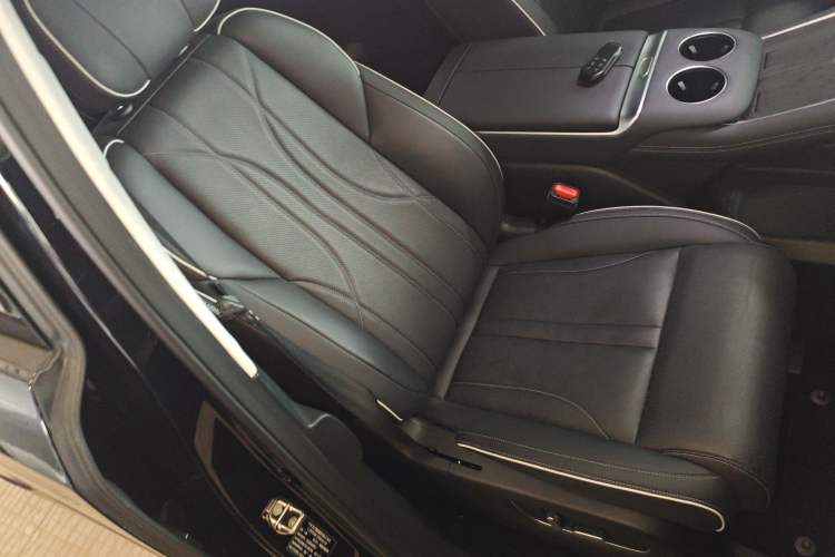 Used XPeng X9 2024 702 Ultra-Long Range Pro