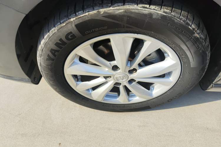 Used CHANGAN Eado 2022 PLUS 1.6L GDI Manual Elite Model Exterior 4