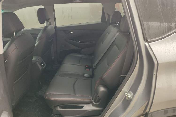 Used Chevrolet Orlando 2020 Light Hybrid Redline 530T Automatic Enjoyment Edition (5+2 Models)