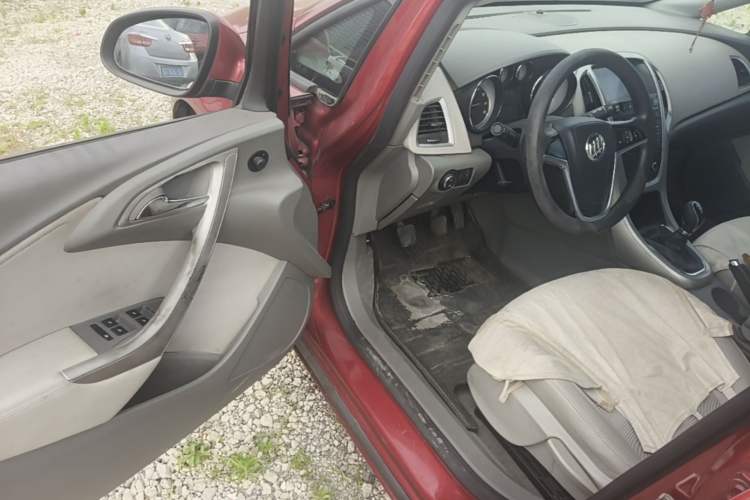 Used Buick GT 2014 XT 1.6L Manual Entry-Level Model
