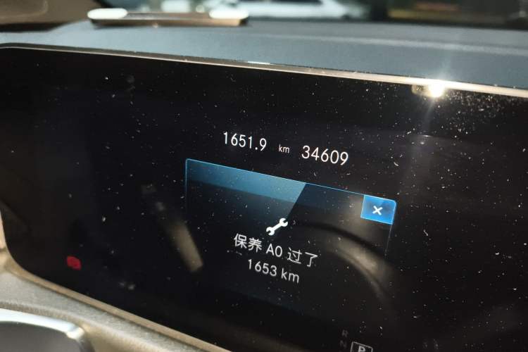 Used Mercedes-Benz GLB 2021 GLB 200 Dynamic Edition Odometer Close Up